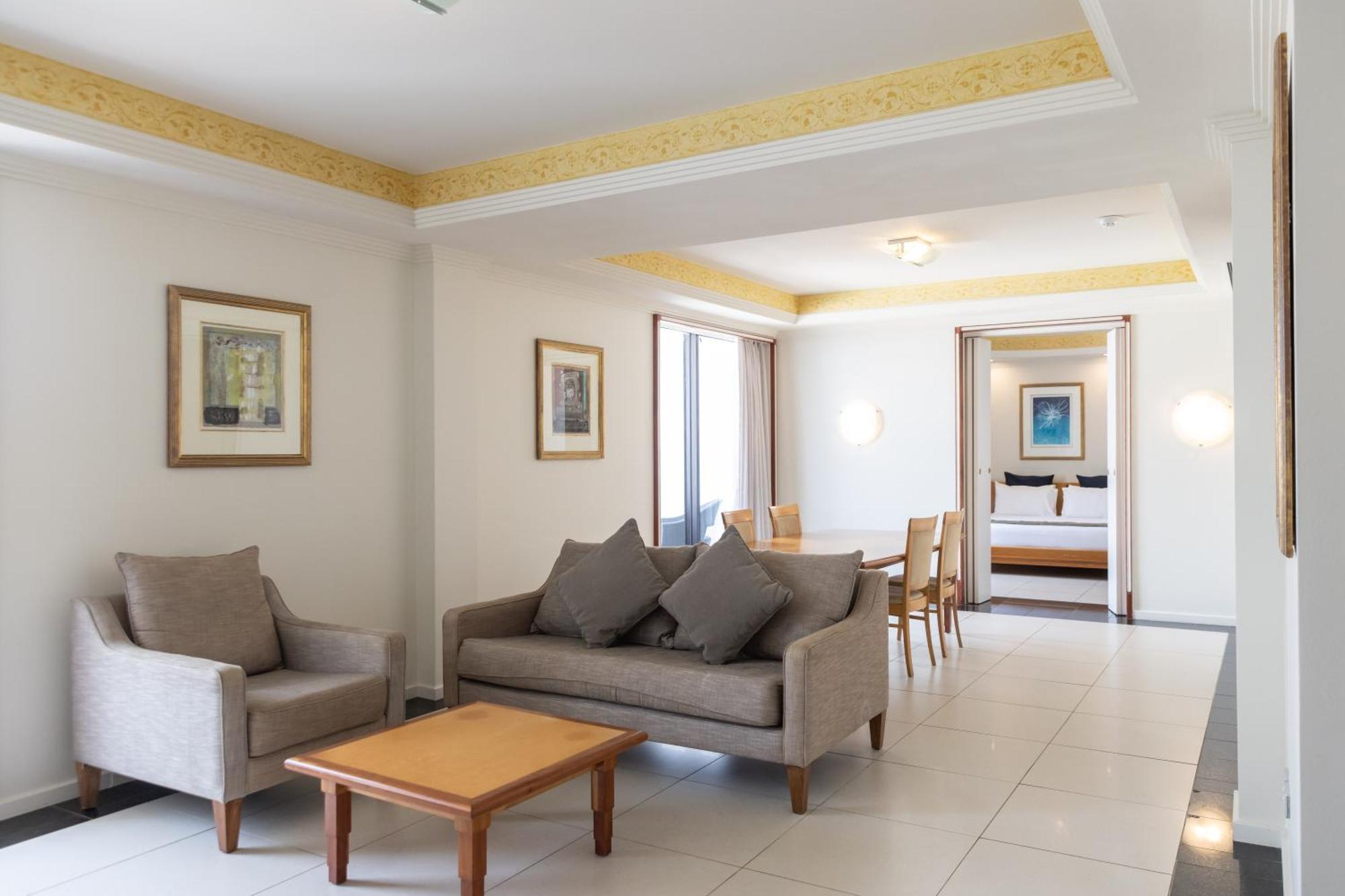 มินดิล บีช กาสิโน แอนด์ รีสอร์ต Hotel ดาร์วิน ภายนอก รูปภาพ A suite at the hotel