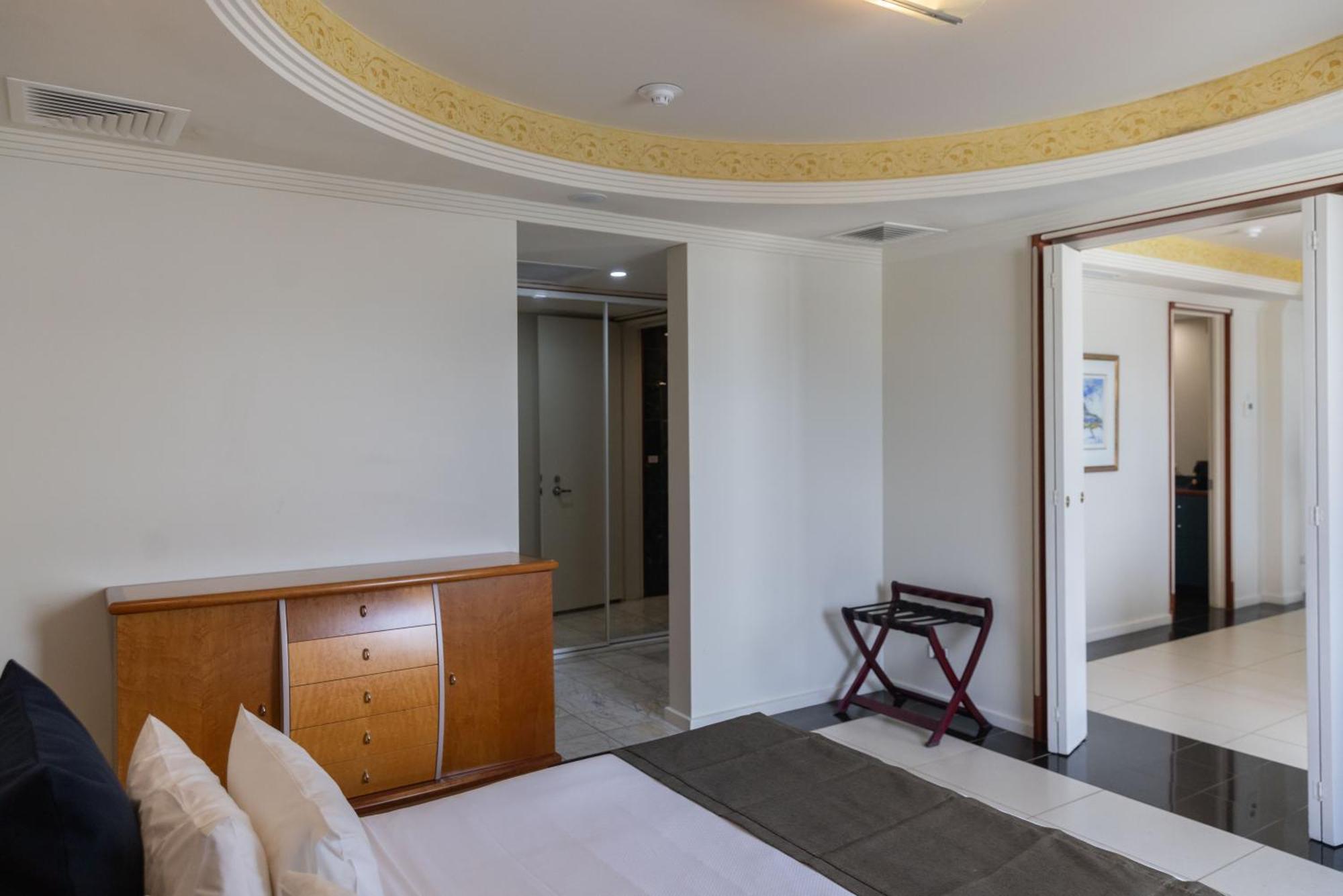 มินดิล บีช กาสิโน แอนด์ รีสอร์ต Hotel ดาร์วิน ภายนอก รูปภาพ A room at the hotel