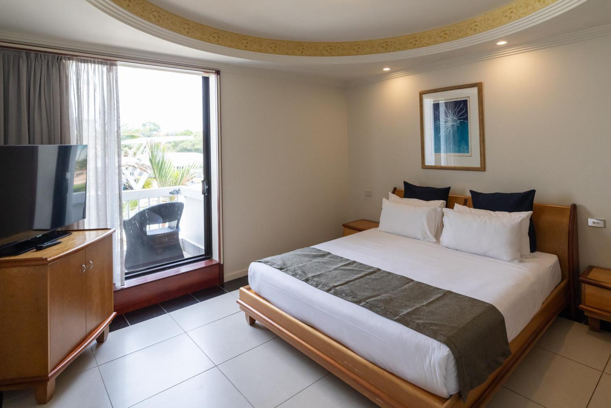 มินดิล บีช กาสิโน แอนด์ รีสอร์ต Hotel ดาร์วิน ภายนอก รูปภาพ A bedroom at the hotel