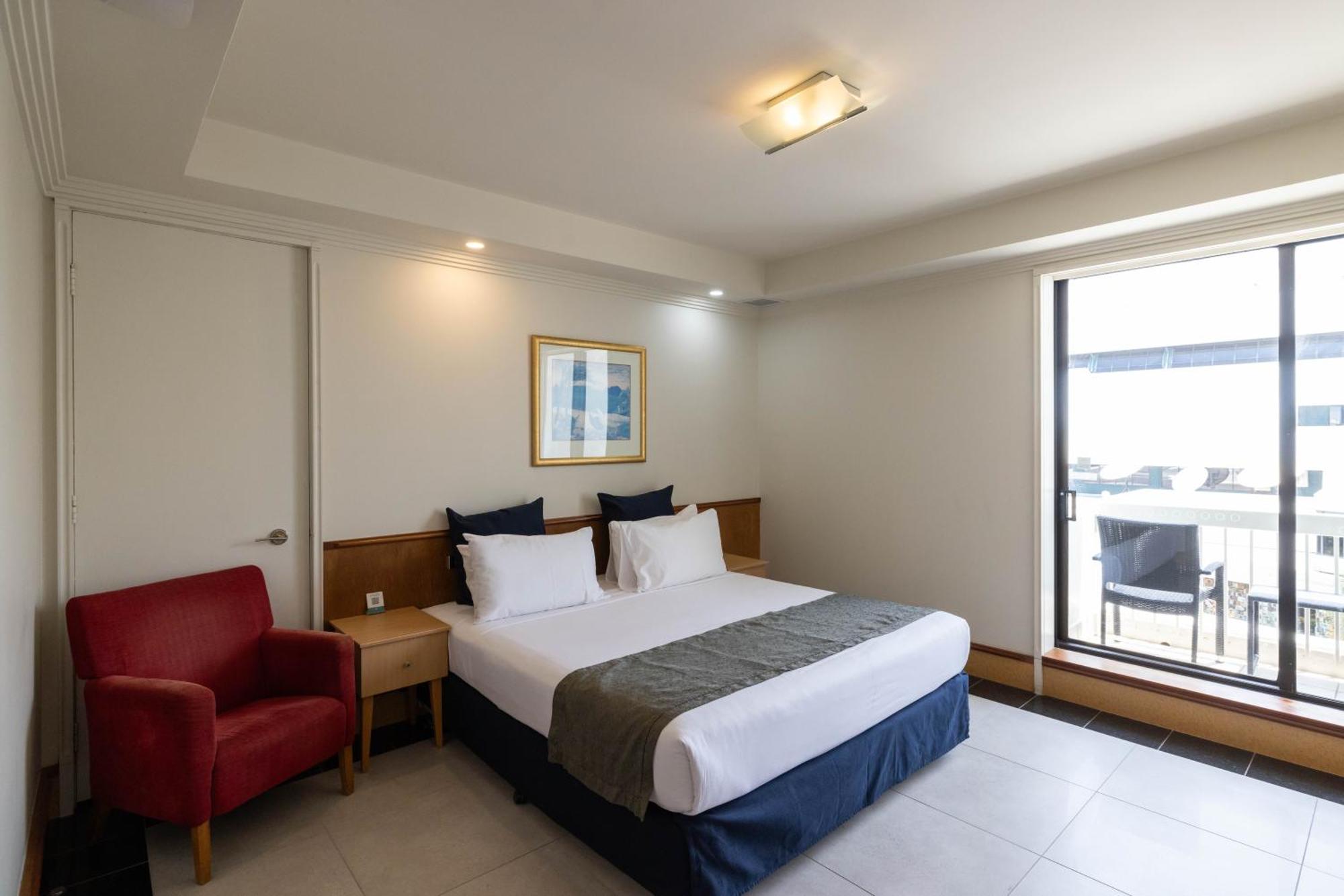 มินดิล บีช กาสิโน แอนด์ รีสอร์ต Hotel ดาร์วิน ภายนอก รูปภาพ A bedroom at the hotel